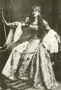 Miss Violet Vanbrugh als Anne Boleyn (Gravur) von English Photographer