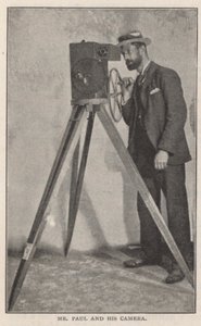 Herr R W Paul und seine Kamera von English Photographer