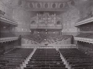 Queens Hall, Langham Place von English Photographer