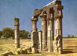 Ruinen des Tempels von Medamut, Ägypten