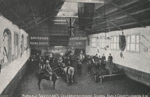 Savigears Reitschule, Earl
