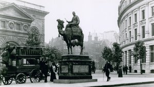 St Martins Place, London von English Photographer