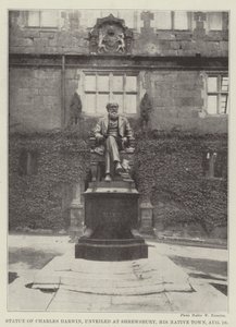 Statue von Charles Darwin, enthüllt in Shrewsbury, seiner Heimatstadt, am 10. August