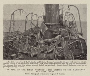 Das Feuer auf dem Liner Ganges, der Schaden an den Hurricane- und Spar-Decks von English Photographer