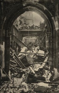 Die Houses of Parliament, London, zeigen Bombenschäden während des Zweiten Weltkriegs von English Photographer