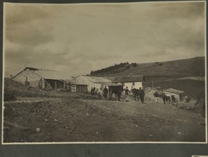 Die Messe, wahrscheinlich an der Schallmessstation in den Vogesen, 1915 von English Photographer