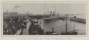 Das neue Sandon-Becken in Liverpool, die SS Oceanic im Haupteingang des Docks von English Photographer