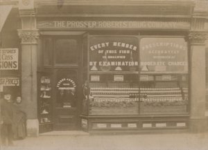 Die Prosser Roberts Drug Company von English Photographer