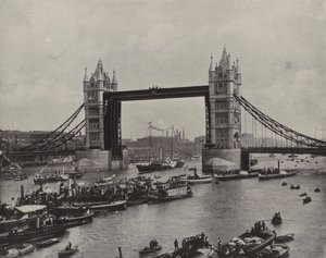 Die Tower Bridge, Blick nach Osten von English Photographer
