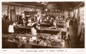 Die Tischlerwerkstatt der St. Pauls Schule von English Photographer