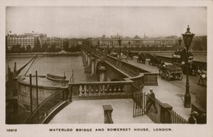 Waterloo Bridge und Somerset House, London von English Photographer