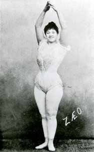 Zaeo, die Trapezkünstlerin von English Photographer