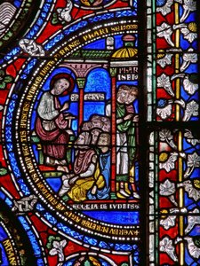 Detail eines der Bibelfenster, das St. Peter beim Predigen zeigt (Detail)