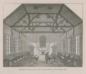 Innenraum eines der Schulzimmer von Lady Owen von English School