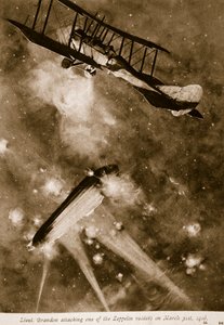 Leutnant Brandon greift einen der Zeppelin-Räuber am 31. März 1916 an, 1914-19 von English School