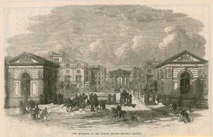 Neuer Eingang zum Euston Square Bahnhof von English School