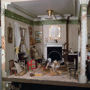 Kinderzimmer mit Spielzeug aus Miss Miles House, 1890