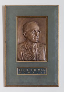 Plakette mit Cecil Thomas, Bildhauer & Medailleur, 1946 von English School