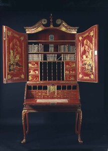 Queen Anne Schrank, frühes 18. Jahrhundert