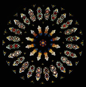 Rosettenfenster, das die Vereinigung der Häuser Lancaster und York symbolisiert