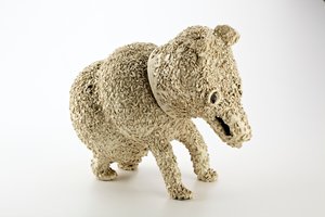 Staffordshire Krug in Form eines geknebelten Bären, 1740 von English School