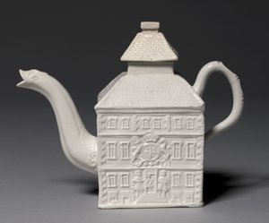Teekanne, hergestellt in der Staffordshire Fabrik, Großbritannien, modelliert von Aaron Wood