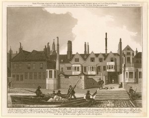 Die Wasserfront der Gebäude auf der Ostseite des New Palace Yard von English School