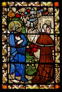 Das Ostfenster, das den heiligen Petrus und Simon Magus darstellt
