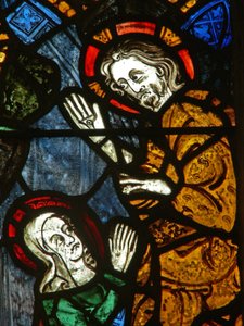 Das Ostfenster mit einer Szene aus dem Leben der heiligen Maria Magdalena - Noli me Tangere?