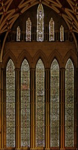 Fenster Fünf-Schwestern, Grisaille darstellend von English School