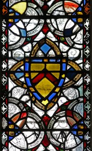 Fenster n4, Grisaille & Wappen