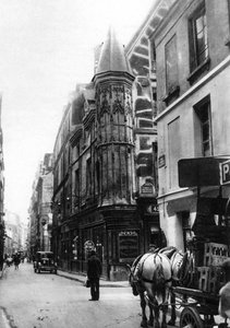 Rue Vieille du Temple, Hotel Barbette, Paris, 1931 von Ernest Flammarion