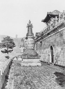 Jehol, Pu lo sze, Chihli, Terrasse im Lama-Kloster Pu lo sze