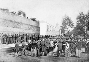 Rekonstruktion des Massakers an 62 Geiseln in der Rue Haxo, Belleville, Paris, 1871 von Eugene Appert
