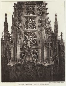 Kölner Dom, Detail der westlichen Türme (s/w Foto)