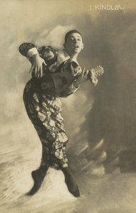 Pierrot spielt die Laute von European Photographer