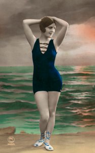 Junge Frau im Badeanzug (farbiges Foto) von European Photographer