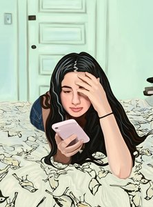 Mädchen auf Bett schaut auf Smartphone von Evan Sklar