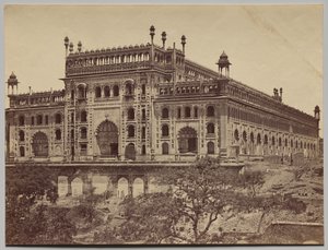 Äußeres von Asaf-ud-Daulas Imambara oder Grab