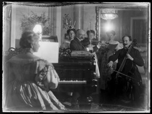 Salonmusik von Ferdinand Schmutzer