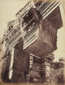Detail des Eingangs zu einem Tempel in der archäologischen Zone von Heliopolis oder Baalbek, antike syrische Stadt, heute Libanon