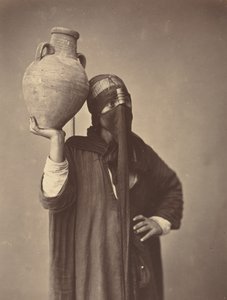 Wasserträgerin in Kairo, ca. 1870 von Félix Bonfils