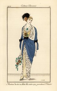 Frau im Abendkleid aus aschblauem Satin mit irischer Spitze. Manteau du soir en satin bleu cendre avec garnitures d’Irlande. von Francesc Xavier Gosé