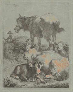 Pferd, Widder, Ziege mit Kitz; Im Hintergrund ein Hirte mit Herde