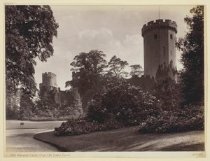 Warwick Castle, vom äußeren Hof, 1860-94