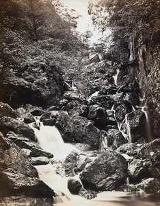 Flusslandschaft bei Derwentwater in Großbritannien von Francis Frith