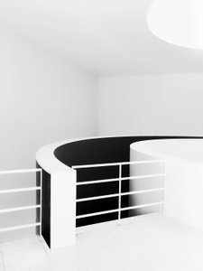 Geschwungene moderne Architektur