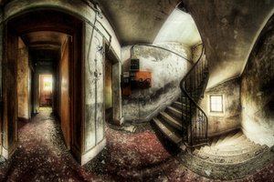 Vergessene Wendeltreppe von Francois Casanova