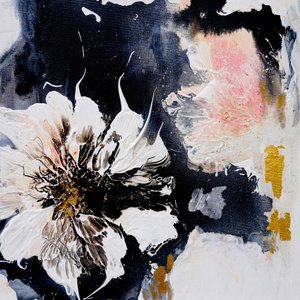 Weiße Goldene Blüte von Françoise Wattré