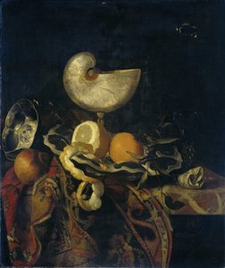 Stillleben mit Nautilus-Pokal